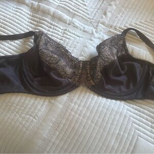 Bali underwire Black and Cream Lace Bra